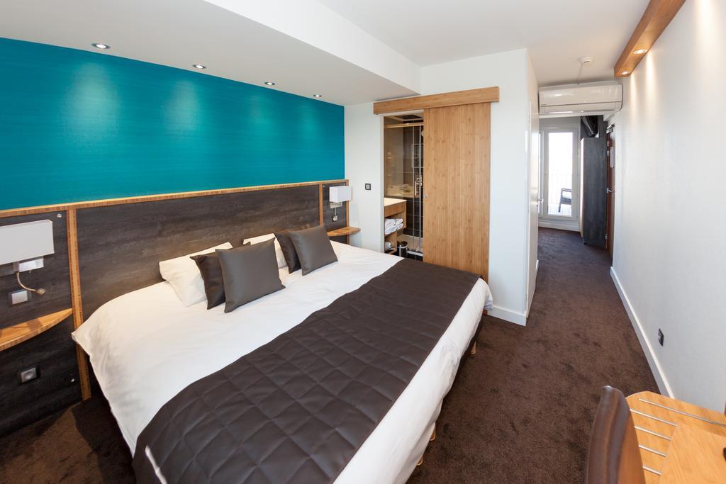 Hotel Foch ตาร์บ ภายนอก รูปภาพ