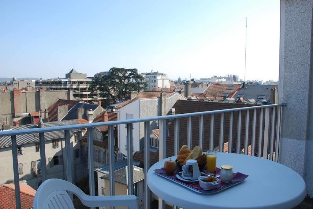 Hotel Foch ตาร์บ ภายนอก รูปภาพ